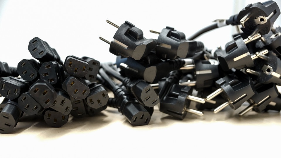 a bunch of electric plugs